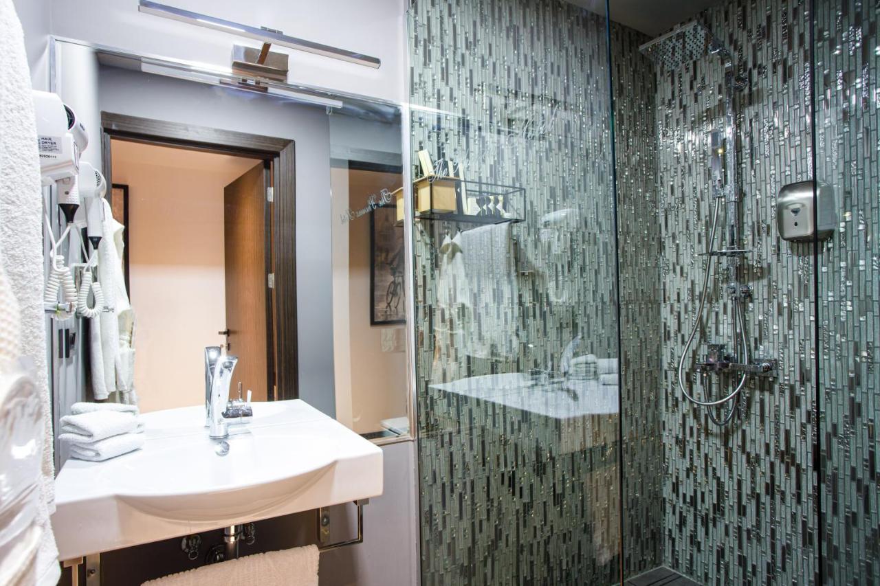 The Phoenix Boutique Hotel Yerevan Bagian luar foto